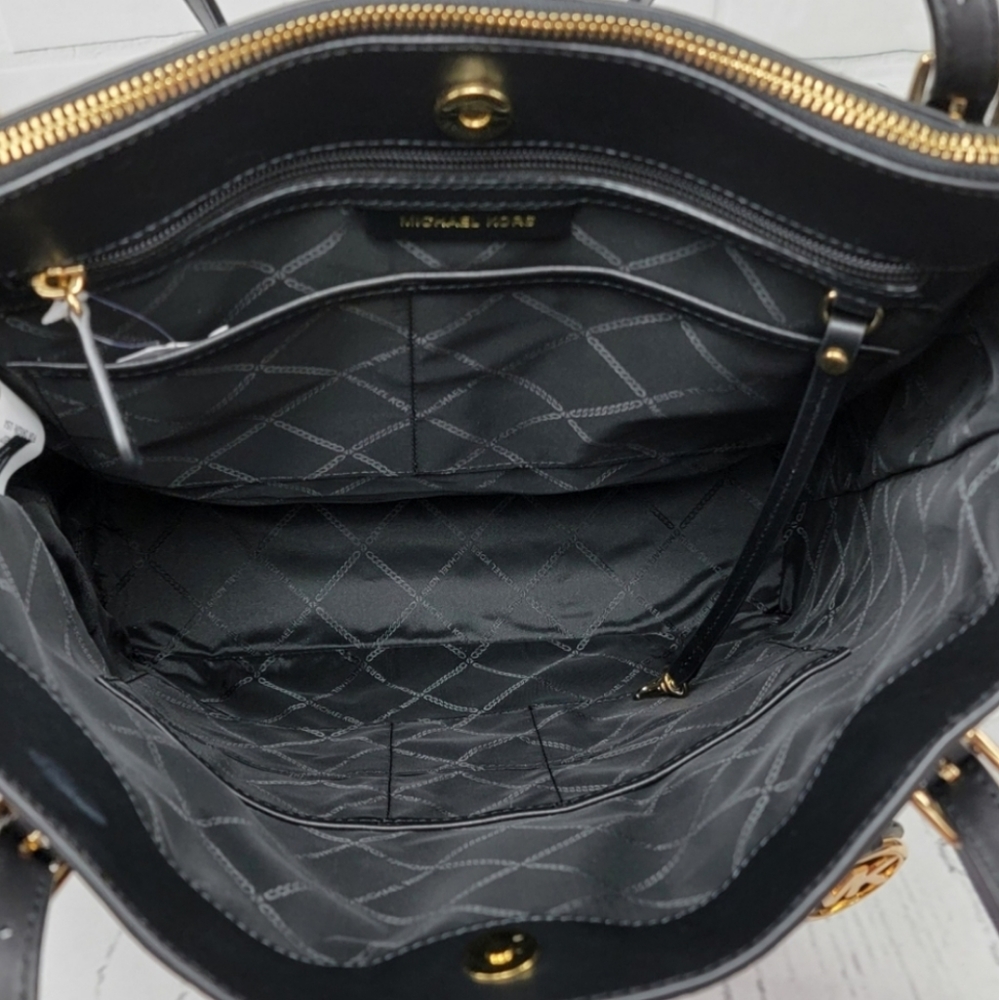 ⚠️LAST 1⚠️ Michael Kors Megan LG NS Tote - Picture 8 of 10